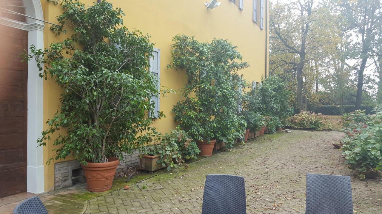 Villa Ghia Appartamento Parma Kültér fotó
